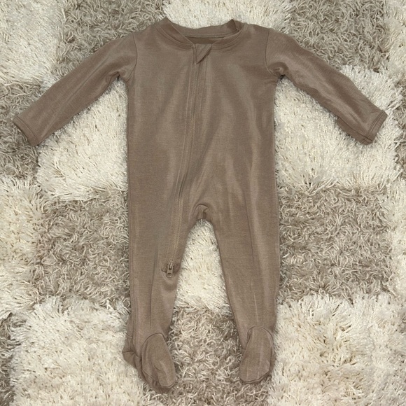 Sleeper - Picture 1 of 3
